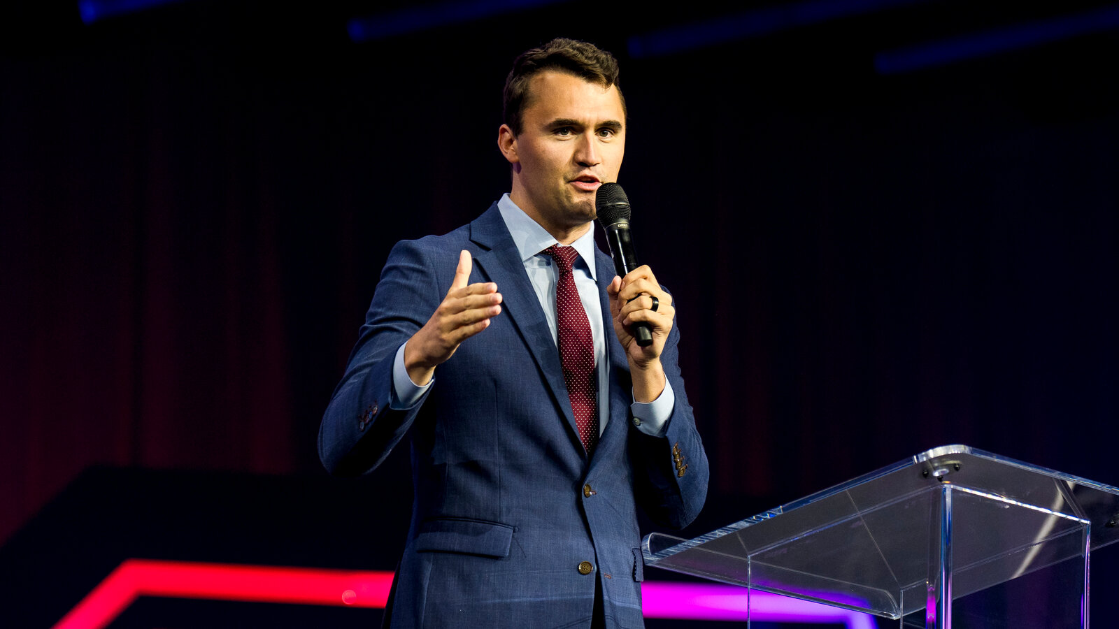 Teacher suspended after allegedly showing Charlie Kirk assassination video to 10-Year-Olds, calling k!lling ?deserved?